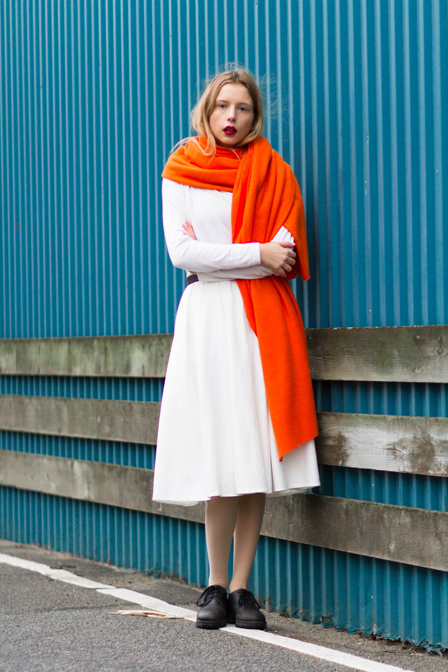 outfit november nemesis babe marie jensen danish blogger all white skirt asos blanket scarf bright orange red lipstick russian red mac cosmetics marni shoes -4
