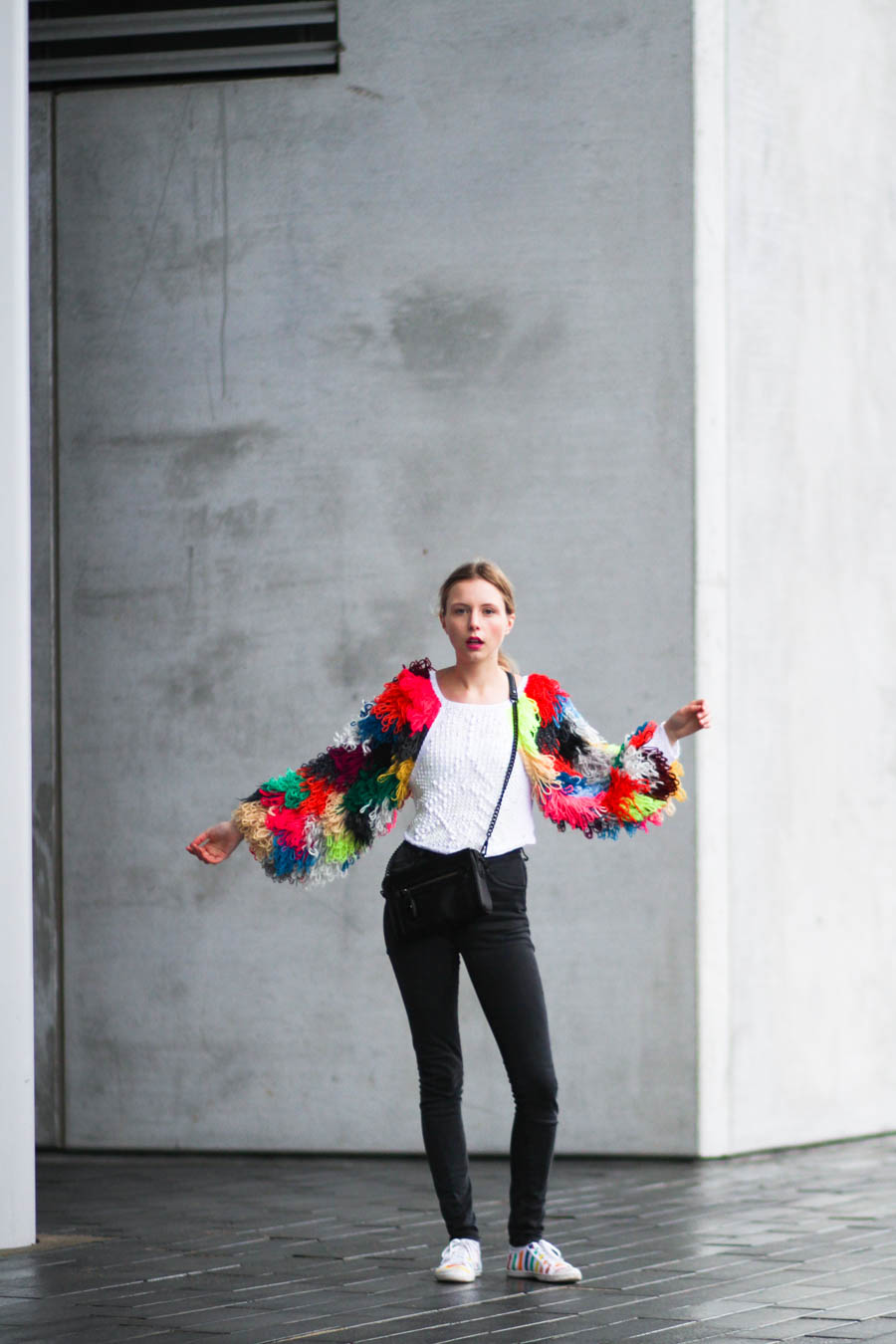 outfit november nemesis babe marie jensen danish blogger lærke bagger knit silly frilly big sleeves beads mac cosmetics lipstick jeans stripe shoes rebecca minkoff hand bag-1