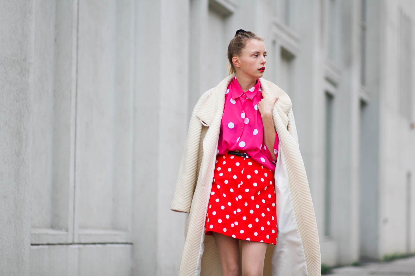 outfit november nemesis babe marie jensen danish blogger polka dot dota red pink eyeliner lipstick mac cosmetics marni shoes knee high socks-1