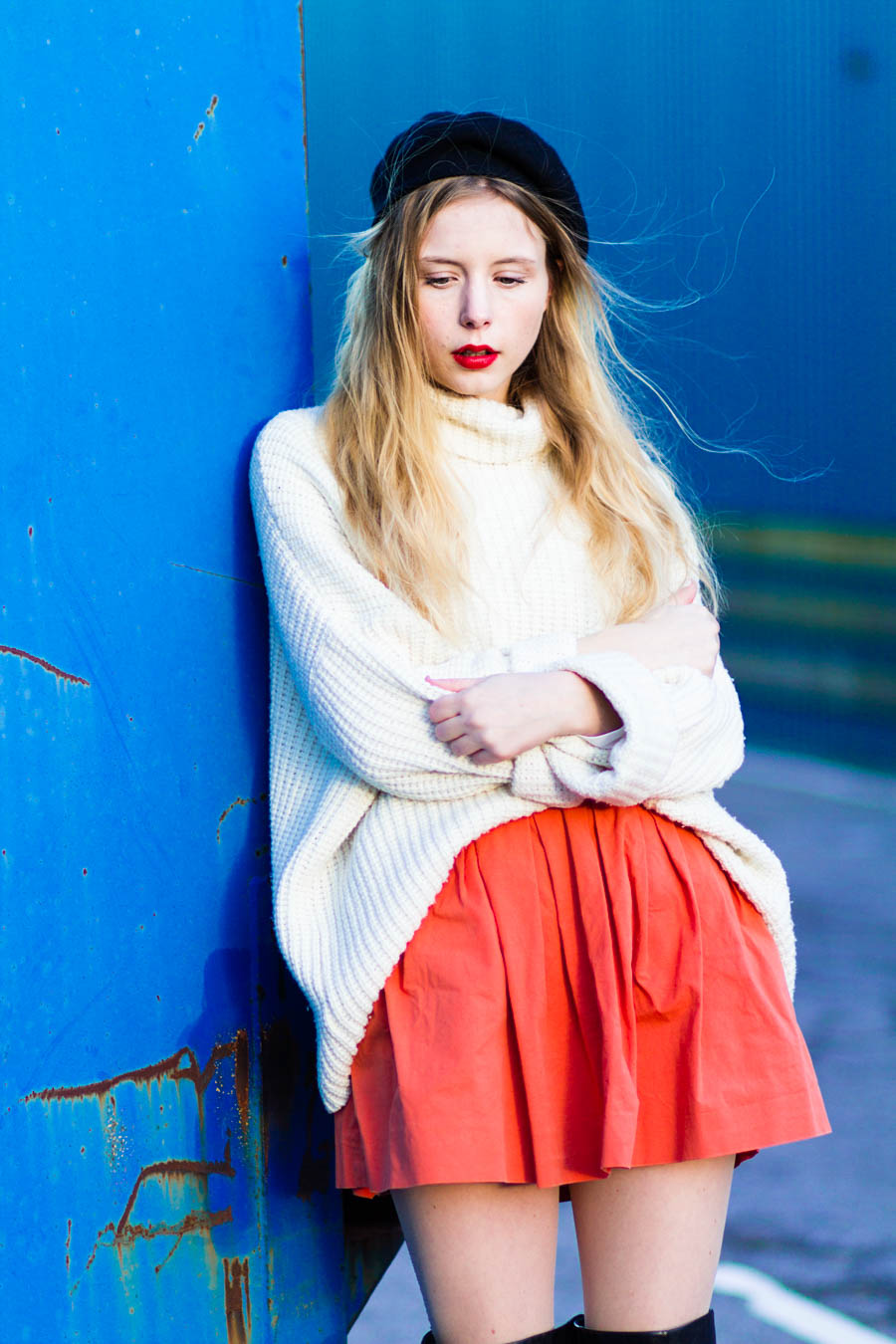 outfit december nemesis babe marie jensen danish blogger thigh high boots sarenza zara orange skirt vintage sweater and beret-5