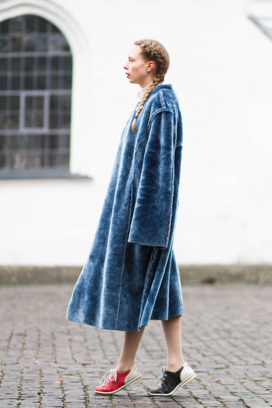 outfit february nemesis babe marie jensen danish blogger blue fur coat-4