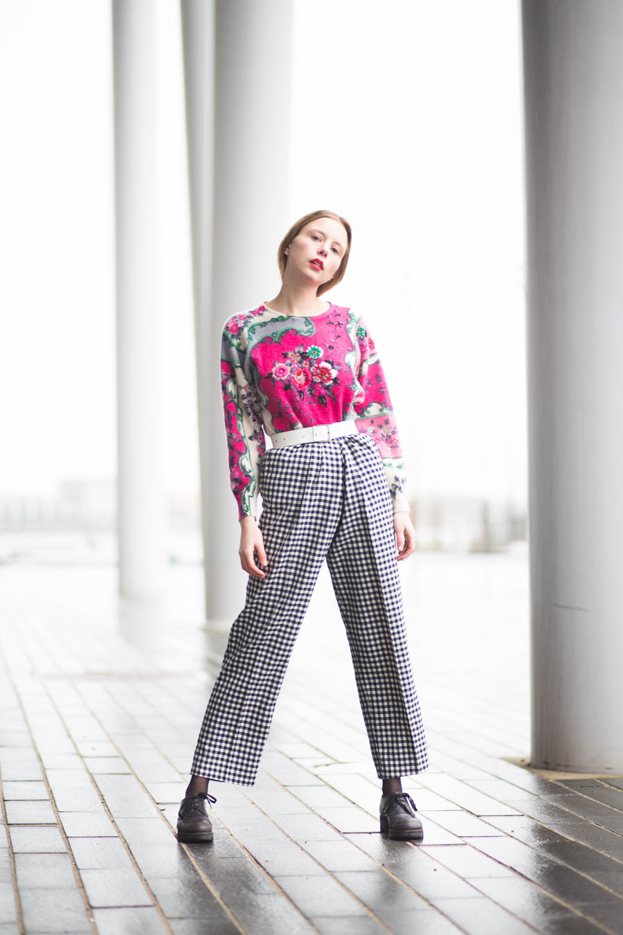 outfit february nemesis babe marie jensen danish blogger checkered pants pink sweater-2