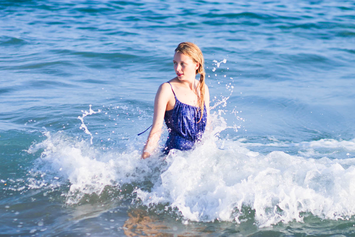 NEMESIS BABE blog Marie My mood photos altafulla beach blue bathingsuit-1
