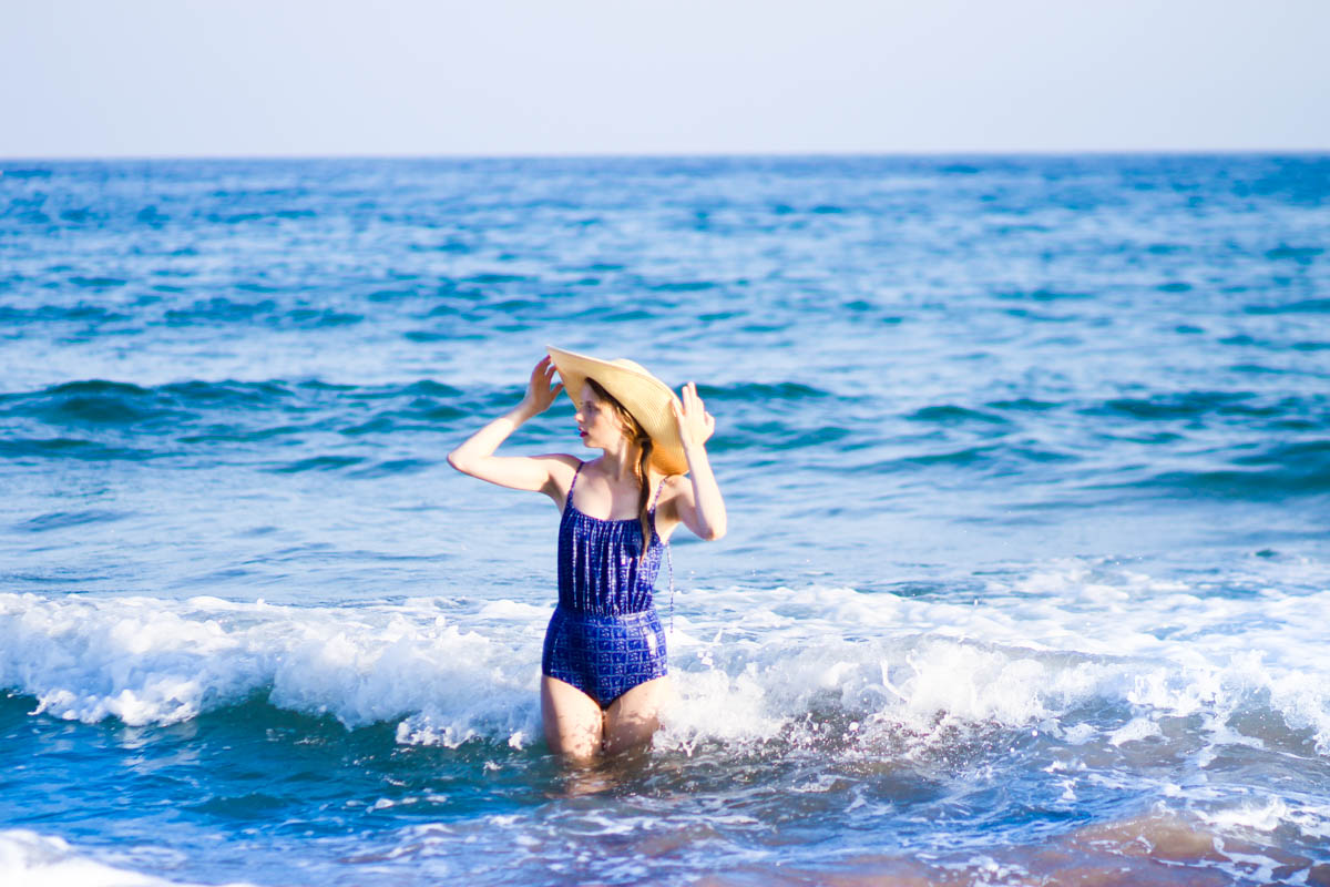 NEMESIS BABE blog Marie My mood photos altafulla beach blue bathingsuit-13